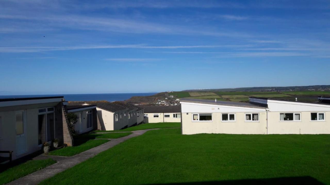 Chalet 18 Widemouth Bay Holiday Village Бюд Екстериор снимка